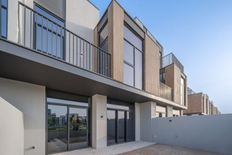 Вилла с 3 спальнями в Мудон, ОАЭ №151257