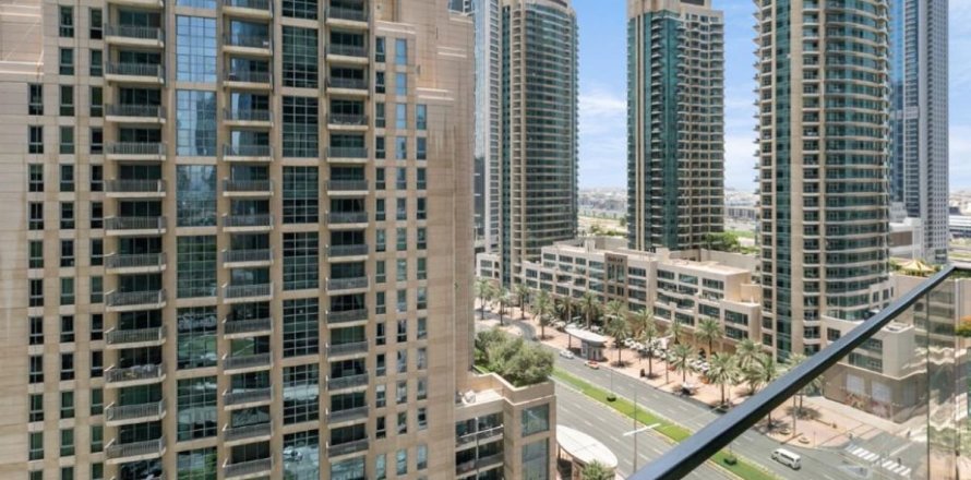 Apartment de 2 dormitorios en Dubai, UAE No. 166601