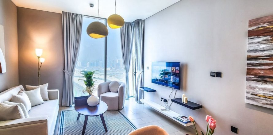2 bedrooms Apartment in Dubai, UAE No. 135485