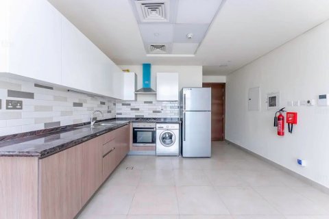 2 bedrooms Apartment in AZIZI PLAZA  No. 133040 3