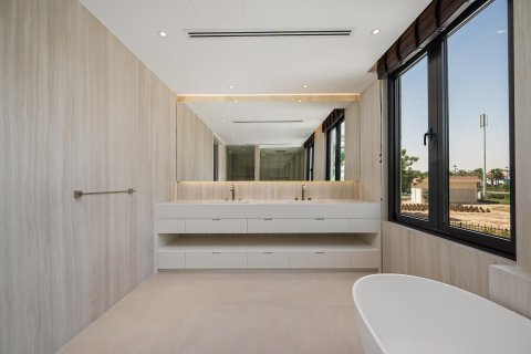 Вилла с 4 спальнями в Jumeirah Islands, ОАЭ №208691 21
