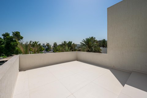 Вилла с 4 спальнями в Jumeirah Islands, ОАЭ №208691 28
