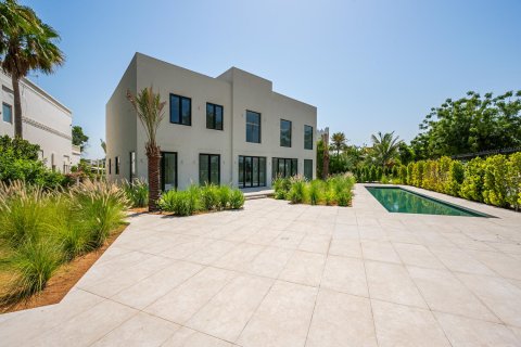 Вилла с 4 спальнями в Jumeirah Islands, ОАЭ №208691 29