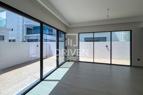 5 bedrooms Townhouse in Damac Lagoons, UAE No. 191544