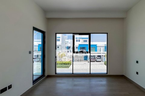 5 bedrooms Townhouse in Damac Lagoons, UAE No. 191544 14
