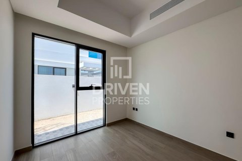 5 bedrooms Townhouse in Damac Lagoons, UAE No. 191544 8