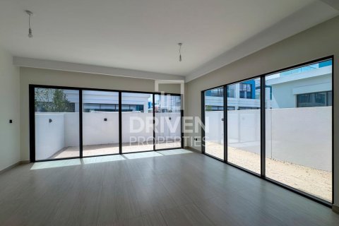 5 bedrooms Townhouse in Damac Lagoons, UAE No. 191544 6