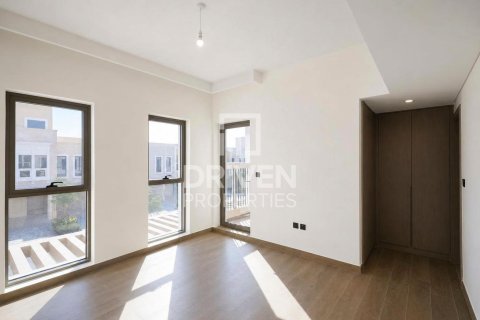 4 bedrooms Townhouse in Damac Lagoons, UAE No. 191540 9
