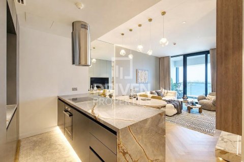 Квартира с 2 спальнями в The Address Jumeirah Resort and Spa, ОАЭ №191538 10