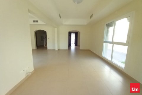 5 bedrooms Villa in Dubai, UAE No. 142707 5