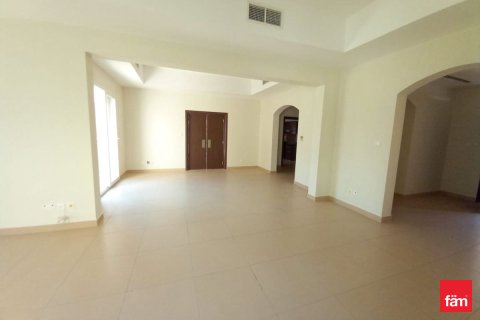 5 bedrooms Villa in Dubai, UAE No. 142707 7