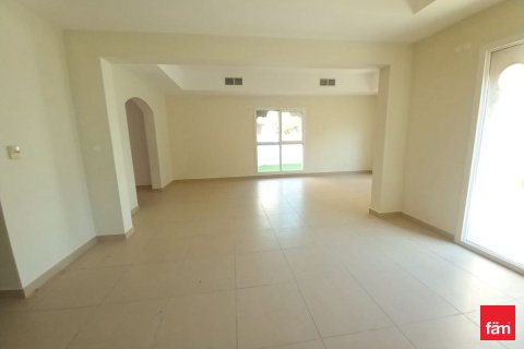 5 bedrooms Villa in Dubai, UAE No. 142707 6