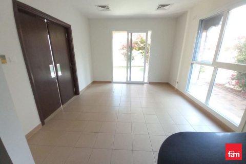 5 bedrooms Villa in Dubai, UAE No. 142707 18