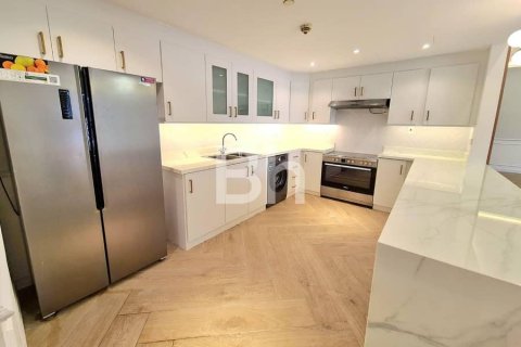 Appartement de 4 chambres  No. 114348 15