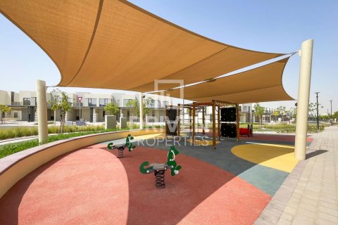 Villa de 3 dormitorios en EMAAR South, UAE No. 137915 6