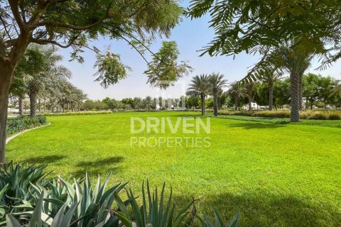 Villa de 3 dormitorios en EMAAR South, UAE No. 137915 3