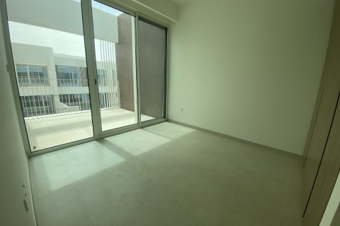 Villa de 4 dormitorios en Nara, UAE No. 173649 10
