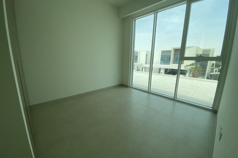 Villa de 4 dormitorios en Nara, UAE No. 173649 9