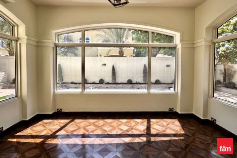 3 bedrooms Villa  No. 117033 4
