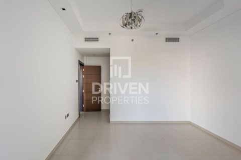 Apartment de 2 dormitorios en Umm Al Sheif, UAE No. 202549 8