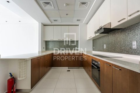 Apartment de 2 dormitorios en Umm Al Sheif, UAE No. 202549 9