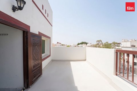 Villa de 4 chambres à Deira, UAE No. 208135 4