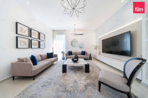 5 bedrooms Villa in Dubai, UAE No. 160966 6