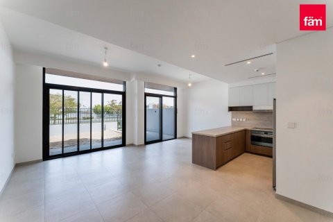 Villa de 3 dormitorios en Dubai, UAE No. 104511 1