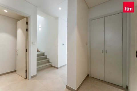 Villa de 3 dormitorios en Dubai, UAE No. 104511 22