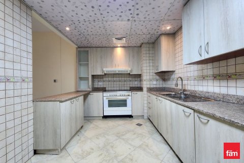 2 bedrooms Apartment in Motor City, UAE No. 165056 24