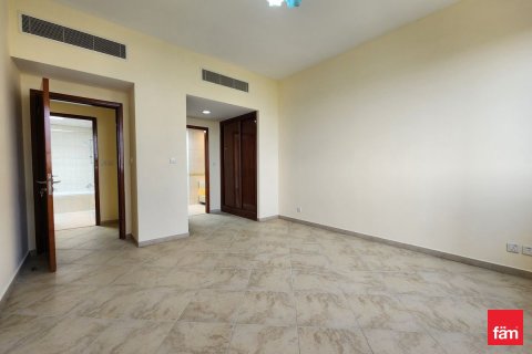 2 bedrooms Apartment in Motor City, UAE No. 165056 6