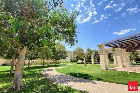 2 bedrooms Apartment in Motor City, UAE No. 165056 9