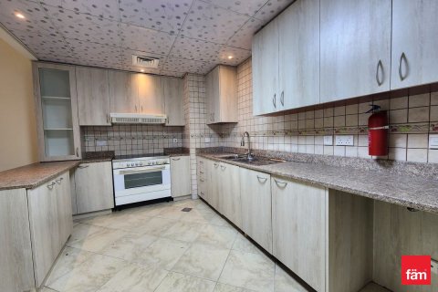 2 bedrooms Apartment in Motor City, UAE No. 165056 20