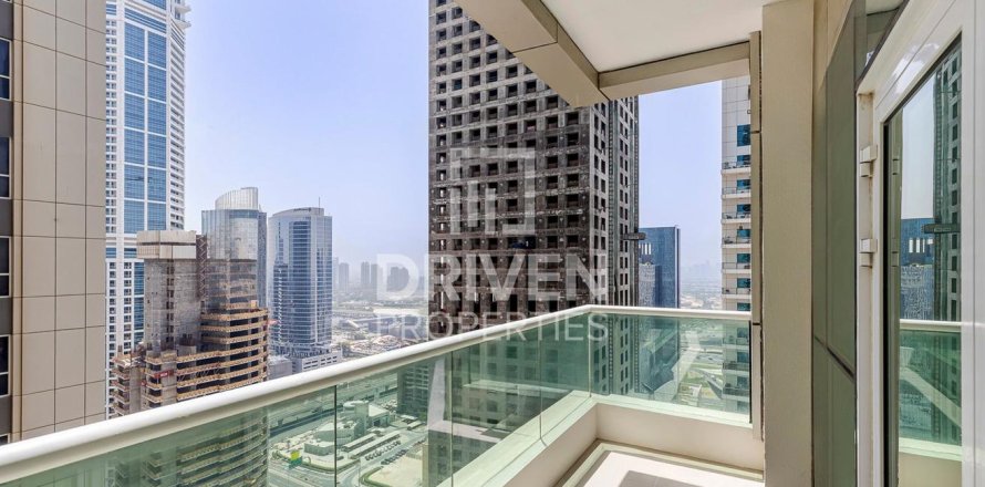 1 bedroom Apartment in Marina Pinnacle, UAE No. 200518