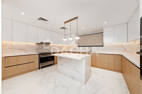 Вилла с 5 спальнями в Jumeirah Islands, ОАЭ №155404 21