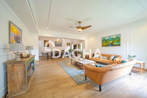 Вилла с 4 спальнями в Meadows, ОАЭ №155407 9