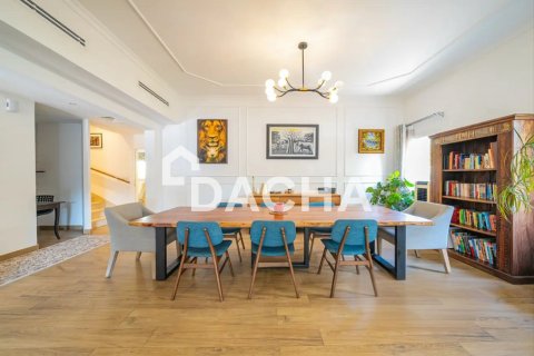 Вилла с 4 спальнями в Meadows, ОАЭ №155407 10