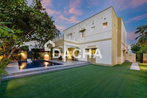 Вилла с 4 спальнями в Meadows, ОАЭ №155407 12