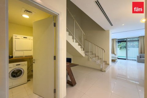 Вилла с 3 спальнями в Дубай, ОАЭ №147801 13