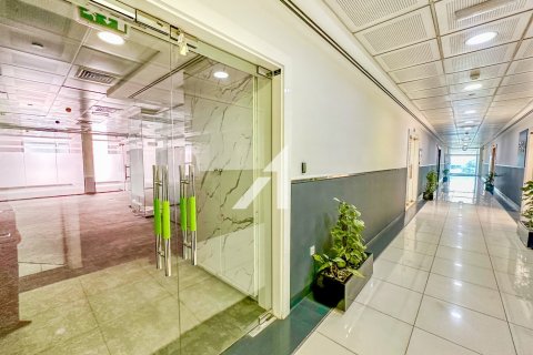 Office de 182m² à Sheikh Zayed Road, UAE No. 144219 9
