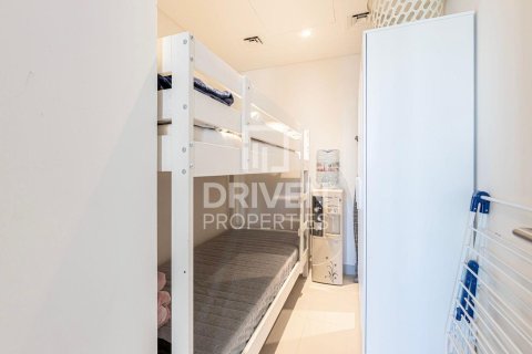 Apartment de 3 dormitorios en The cove, UAE No. 193441 14
