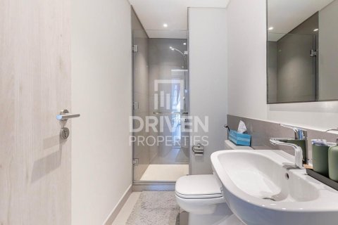 Apartment de 3 dormitorios en The cove, UAE No. 193441 17