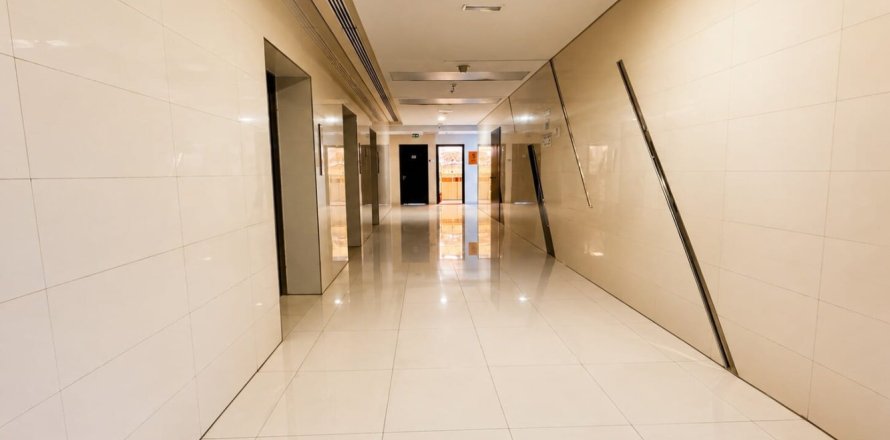 Office de 49m² à B2B Tower, UAE No. 166713