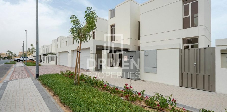 5 bedrooms Villa in Jumeirah Park, UAE No. 206452