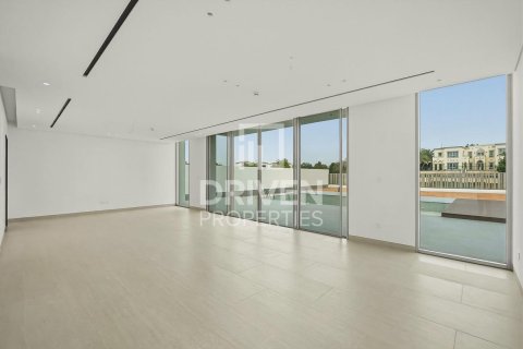 5 bedrooms Villa in Jumeirah Park, UAE No. 206452 4