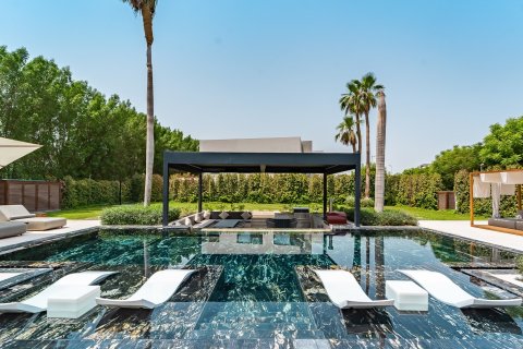 Вилла с 6 спальнями в Бизнес-Бэй, ОАЭ №146980 30