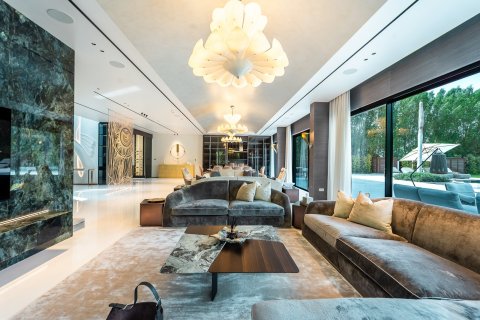 Вилла с 6 спальнями в Бизнес-Бэй, ОАЭ №146980 7