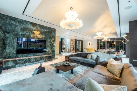 Вилла с 6 спальнями в Бизнес-Бэй, ОАЭ №146980 10