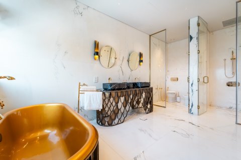 Вилла с 6 спальнями в Бизнес-Бэй, ОАЭ №146980 20