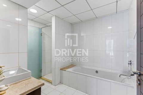 Appartement de 2 chambres à Boulevard Central Towers, UAE No. 202856 21
